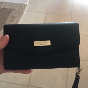 Black Kate spade wallet/wristlet